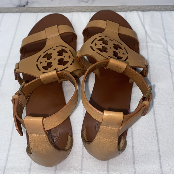 TORY BURCH Claire Capri Logo THONG Wedge LEATHER Sandals 7 Tan Fabulous Brown - Picture 6 of 12